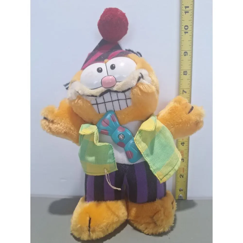 Vintage Garfield Collection Lot 16 Dakin 1981 Costume Plush PAWS Hats Mixed Era